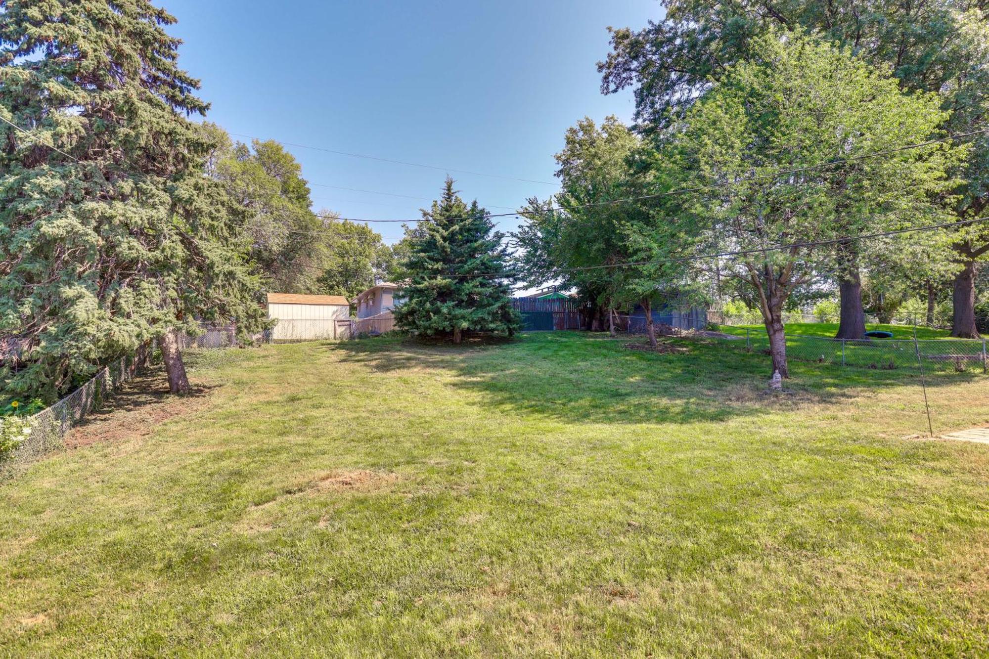 Spacious Omaha Home With Patio And Yard, Pets Welcome! エクステリア 写真