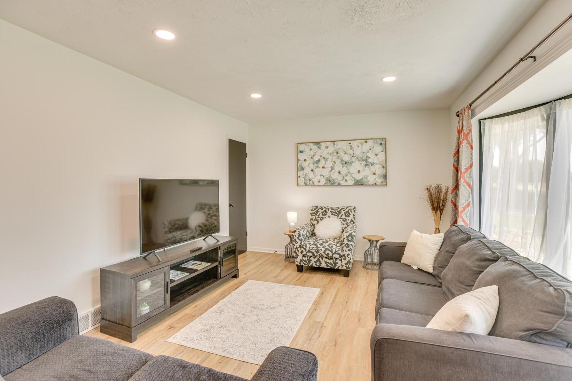 Spacious Omaha Home With Patio And Yard, Pets Welcome! エクステリア 写真