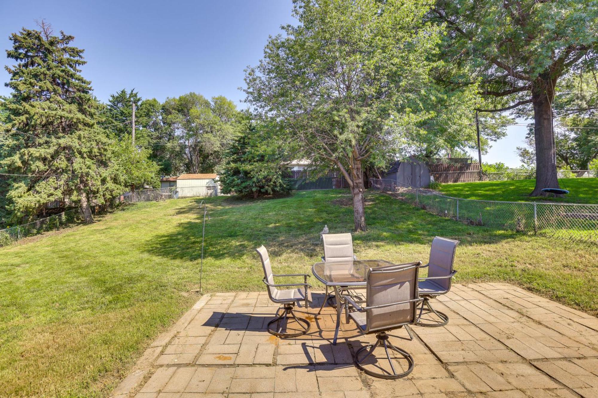 Spacious Omaha Home With Patio And Yard, Pets Welcome! エクステリア 写真